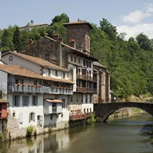 Church of Our Lady beside old bridge, St. Jean Pied de Port, Basque country