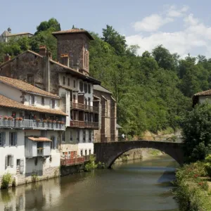 Church of Our Lady beside old bridge, St. Jean Pied de Port, Basque country