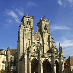 Church of Notre Dame, Semur en Auxois, Burgundy, France, Europe