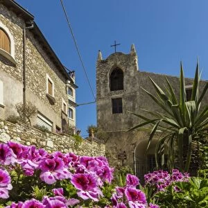 The Church of St. George dating from 1450 at this pretty castle village high above Taormina, Castelmola, Catania Province, Sicily, Italy, Mediterranean, Europe