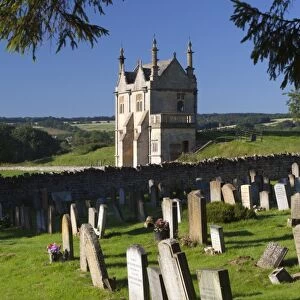 Churchyard of St. James and Jacobean lodge, Chipping Campden, Gloucestershire, Cotswolds, England, United Kingdom, Europe