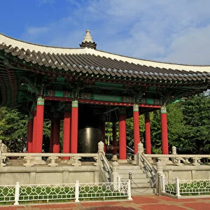 Citizens Bell Pavillion, Yongdusan Park, Busan, South Korea, Asia
