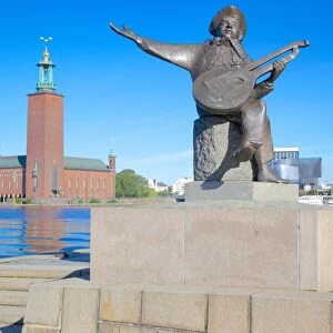 The City Hall and Evert Taube statue, Kungsholmen, Stockholm, Sweden, Scandinavia, Europe