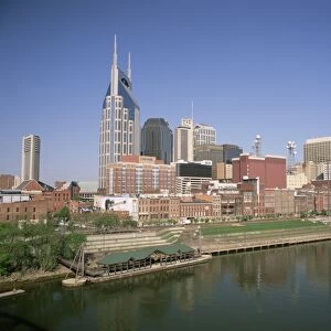 City skyline and the Cumberland river