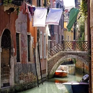 Clothes lines, Venice, UNESCO World Heritage Site, Veneto, Italy, Europe