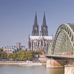 Cologne Cathedral (Dom) across the River Rhine, Cologne, North Rhine-Westphalia, Germany, Europe