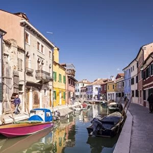 Colorful houses on Burano in Venice, UNESCO World Heritage Site, Veneto, Italy, Europe