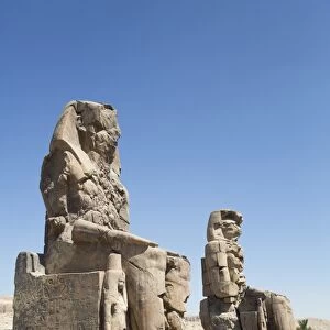 Colossi of Memnon, West Bank, Thebes, UNESCO World Heritage Site, Egypt, North Africa