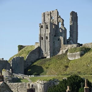 Corfe Castle, built under the instructions of William the Conquerer, Dorset