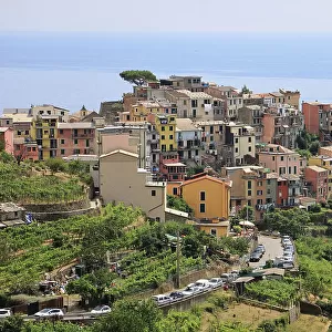 Corniglia, one of the five towns of the Cinque Terre National Park, UNESCO World Heritage Site, Liguria, Italy, Europe