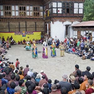 Dancers at Thangbi Mani Tsechu (festival), Jakar, Bumthang, Chokor Valley, Bhutan, Asia