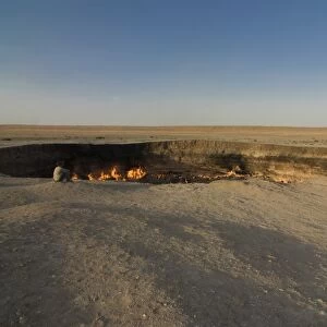 Darvaza Gas crater, Turkmenistan, Central Asia, Asia