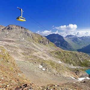 Diavolezza cableway transit above Diavolezza Lake, Bernina Pass, Engadine, Graubunden