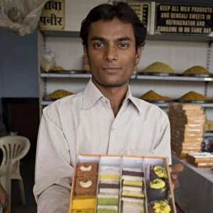 Diwali sweet (metai) salesman, Jaipur, Rajasthan, India, Asia