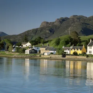 Dornie on Loch Long