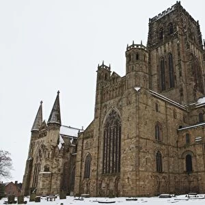 Durham Cathedral, UNESCO World Heritage Site, in snow on a winters day in Durham, County Durham, England, United Kingdom, Europe