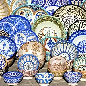 Earthenware plates and dishes from Fez, for sale in the street of the Medina, Marrakech, Morocco, North Africa, Africa