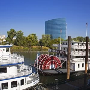 Empress Hornblower and Delta King paddle steamers on the Sacramento River