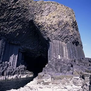Entrance to Fingals Cave