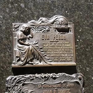 Eva Perons (Evita s) grave, Cementerio de la Recoleta, Cemetery in Recoleta