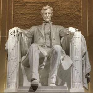 Evening, Statue of Abraham Lincoln, Lincoln Memorial, Washington D. C. USA