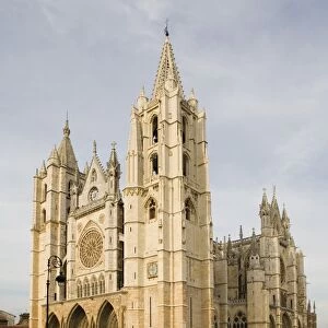 Exterior from the southwest of the Cathedral, Leon, Castilla y Leon, Spain, Europe