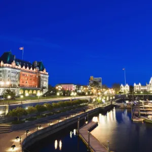 Fairmont Empress Hotel and Parliament building, James Bay Inner Harbour