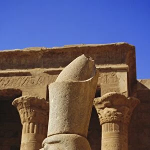 Falcon headed Horus statue, Temple of Horus, Edfu, Egypt, North Africa