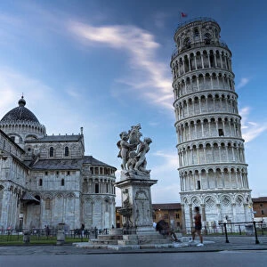 The famous Piazza dei Miracoli with Pisa Cathedral (Duomo) and Leaning Tower