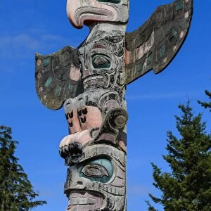 First Nation Totem Pole, Original Namgis Burial Grounds, Alert Bay, Cormorant Island
