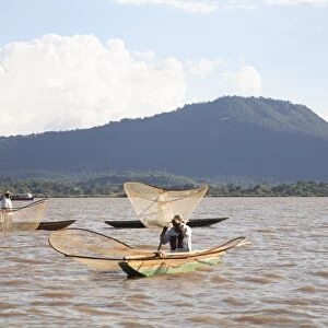 Fisherman, Lake Patzcuaro, Patzcuaro, Michoacan state, Mexico, North America