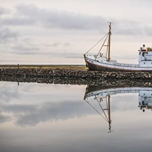 Fishing Harbour at Hofn, East Fjords Region (Austurland), Iceland, Polar Regions