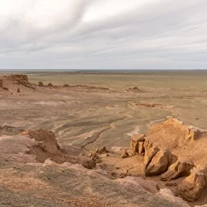 Flaming cliffs, Bajanzag, South Gobi province, Mongolia, Central Asia, Asia