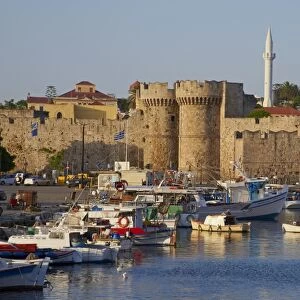 Fortress and the Palace of Grand Masters, UNESCO World Heritage Site, Rhodes city, Rhodes, Dodecanese, Greek Islands, Greece, Europe