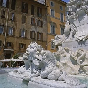 Fountain in Piazza della Rotonda outside Pantheon
