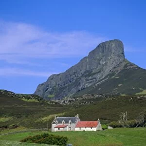Galmisdale House and An Sgurr