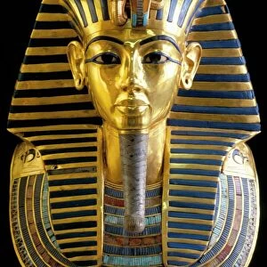 Gold mask of Tutankhamun, Egyptian Museum, Cairo, Egypt, North Africa, Africa