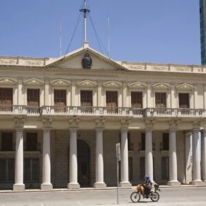 Governors house, now Presidents museum, Plaza Independencia, Montevideo