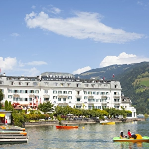 Grand Hotel on Lake Zell am See, Pinzgau, Salzkammergut, Austria, Europe