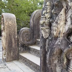 Guardstones at Vatadage, Quadrangle, Polonnaruwa, UNESCO World Heritage Site, North Central Province, Sri Lanka, Asia