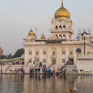 Gurdwara Bangla Sahib, a Sikh temple, New Delhi, Delhi, India, Asia