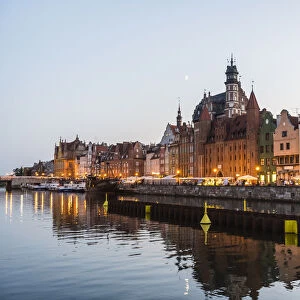 Hanseatic league houses on the Motlawa river at sunset, Gdansk. Poland