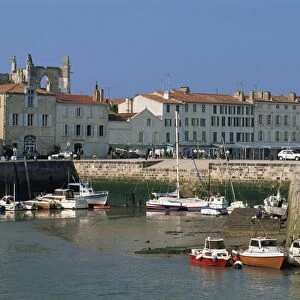 Harbour and port, St. Martin, Ile de Re, Poitou Charentes, France, Europe