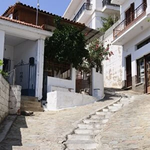 Hill town of Glossa, Skopelos, Sporades Islands, Greek Islands, Greece, Europe