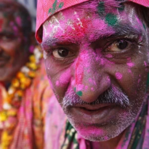Hindus celebrating Holi festival, Dauji, Uttar Pradesh, India, Asia