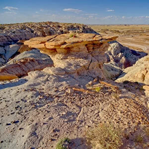 A hoodoo shaped like a table top, on a cliff along the Blue Mesa in Petrified Forest
