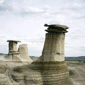 Hoodoos, limestone features, Badlands, Drumheller area, Alberta, Canada, North America