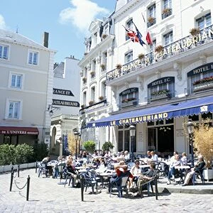 Hotel and cafe in Place Chateaubriand, old town of St. Malo, Brittany, France, Europe