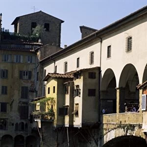 Houses and shops on the Ponte Vecchio