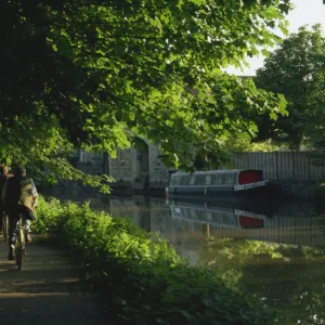 Kennet and Avon Canal, Bath, Avon, England, United Kingdom, Europe